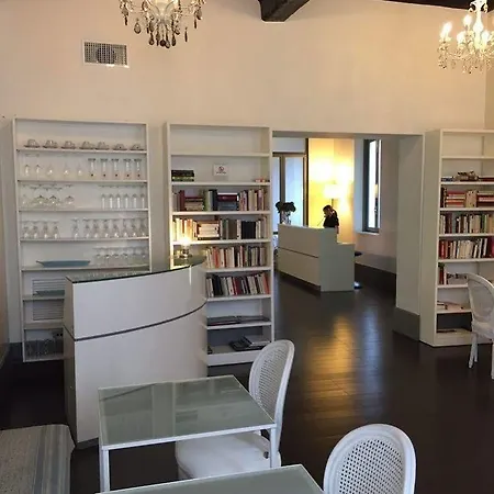 Antica Dei Mercanti מלון