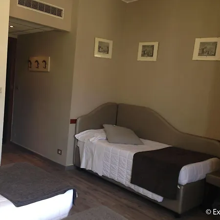Mennini Hotel
