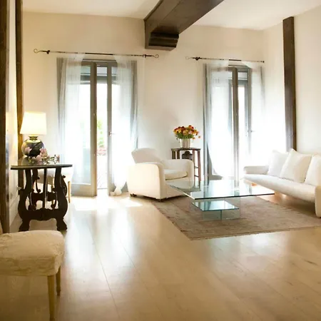 Milanosuites Apartment *