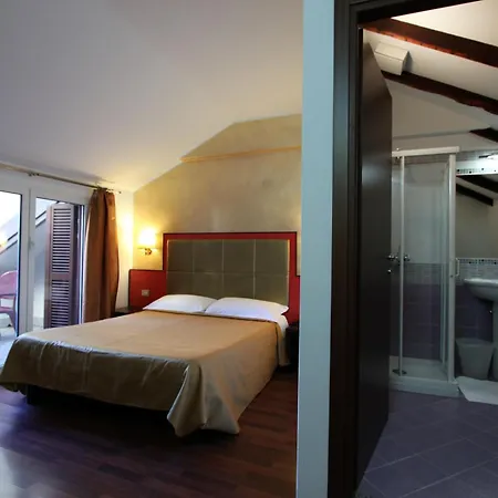 力士杜兰特酒店