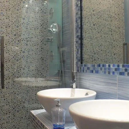 Atmos Luxe Navigli *