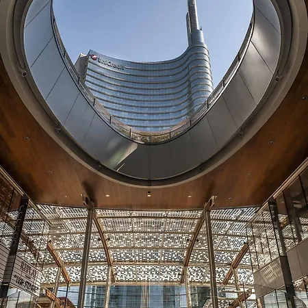 Corso Como - Rentclass Bianca Milano