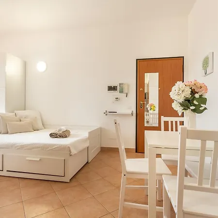 Alessia's Flat - Affori Apartman *