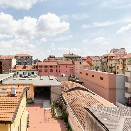 Alessia's Flat - Affori Daire