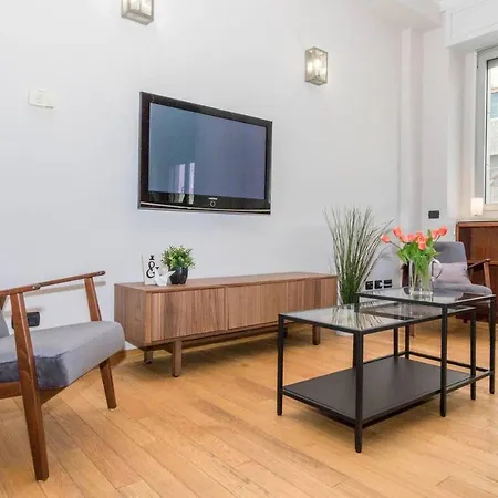 Altido Apt For 4 In The Centre Of Apartamento *