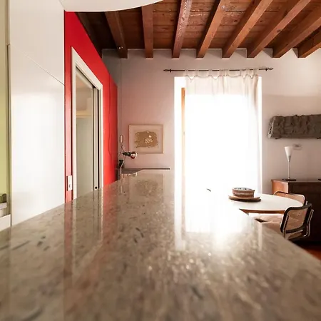 Apartment Anfiteatro In Brera