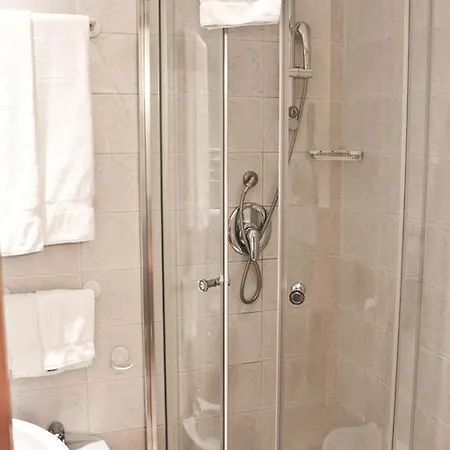 Отель Losanna Милан