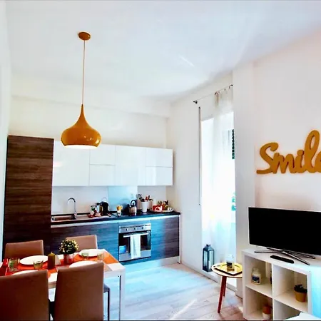 Curtatone 25 New Apartamento