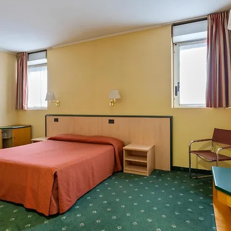 Ginosi Arizona Szálloda 3*