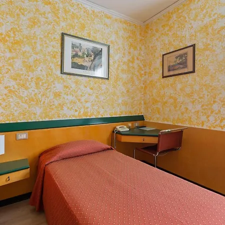 Ginosi Arizona Szálloda