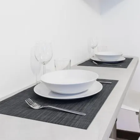 Italianway Comfort - San Maurilio 20 B * Milán