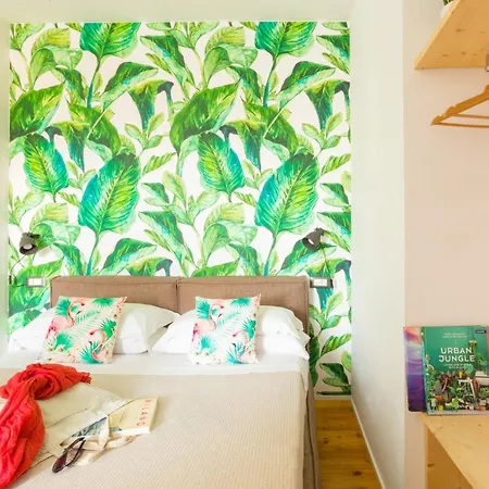 Duomo Views, Light, Jungle-inspired With Terrace Milão