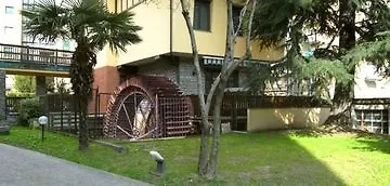 Aparthotel Ih Argonne Park 3*