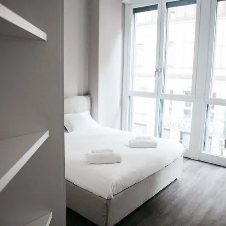 Twoone Apartmanhotel