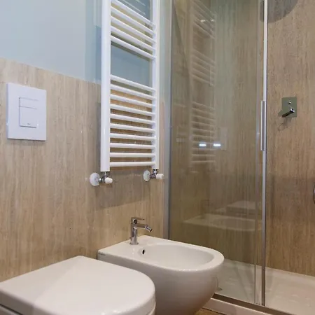 Twoone Apartmanhotel Milánó