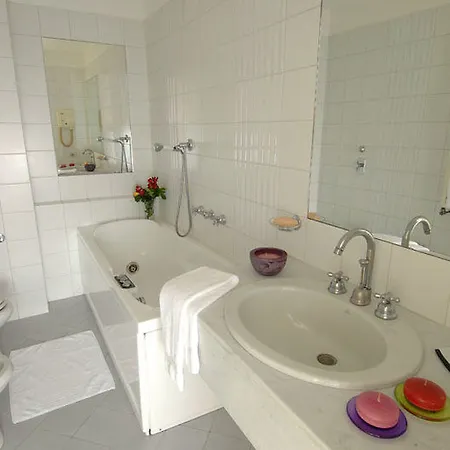 Palazzo Delle Stelline 3* Milano