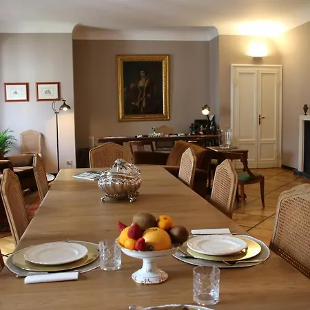 Bonaparte Bed and Breakfast 2*