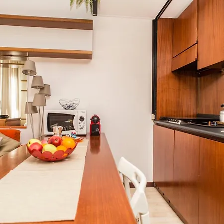 Living - Via Fiori Chiari 26 Appartement