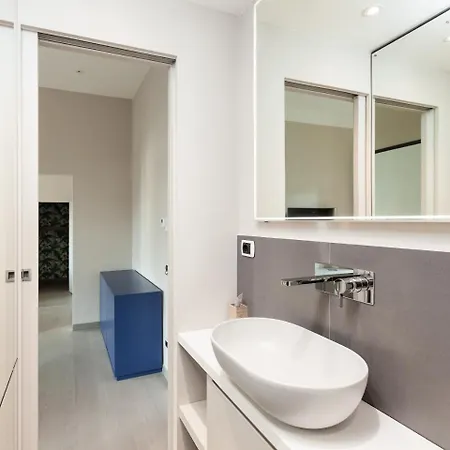 Easyhomes-duomo & Appartement *