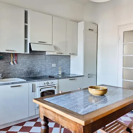 Apartment Viale Argonne 3 -