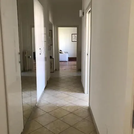 Alojamento de Acomodação e Pequeno-almoço B&B La Casa Di Lara Milão