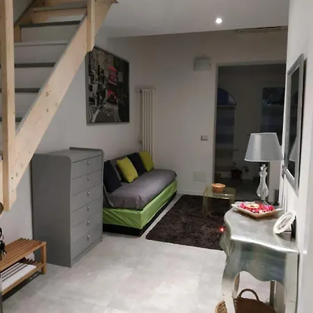 Miniattico Fara Appartement Milaan
