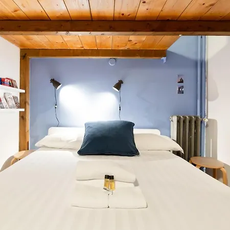 아파트 Guesthost - Cosy Nest Isola District Heart