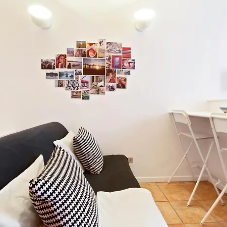 Guesthost - Cosy Nest Isola District Heart 밀라노