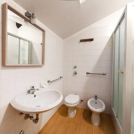 39 Via Guglielmo Silva Apartment Milan