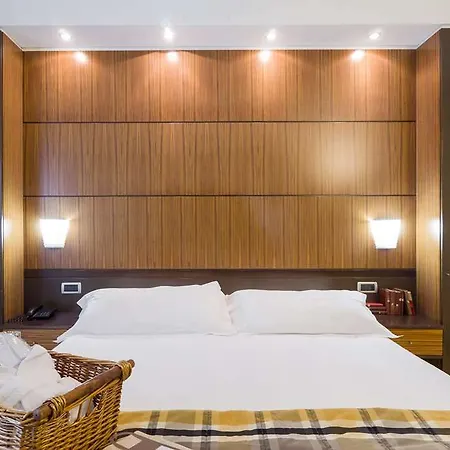 Hotel Carrobbio