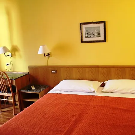 Vecchia Hotell 3*