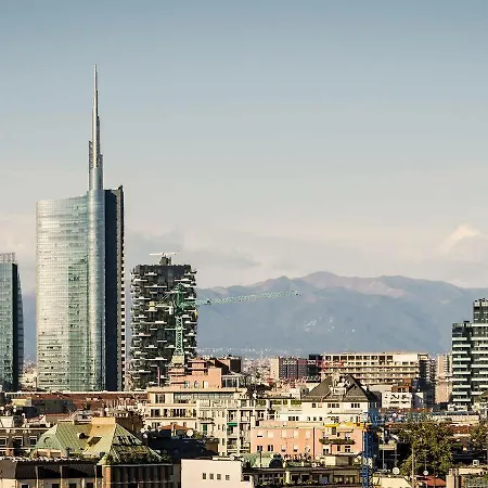 Suitelowcost - San Babila Duomo Hotel Milan