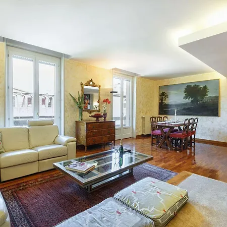 Hotel Suitelowcost - San Babila Duomo *