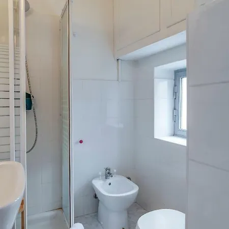Guesthero - Charming Studio Near Navigli Apartment