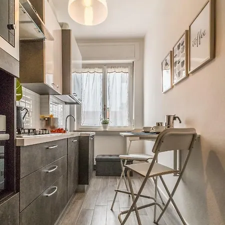 Apartment Joivy Modern 1-bed Flat With Balcony In Portello