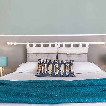 Apartment Joivy Modern 1-bed Flat With Balcony In Portello