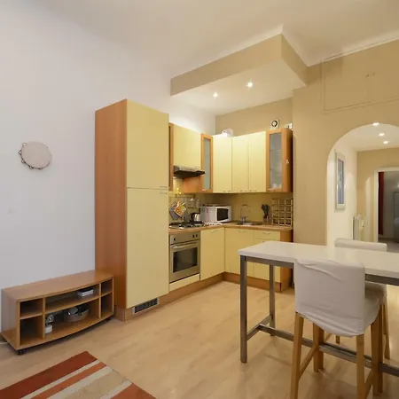 Apartment Stendhal 49