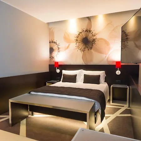 Manin Hotel 4*