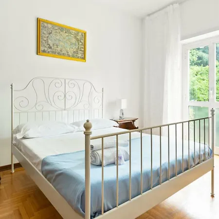 Bright Flat With Shared Garden *