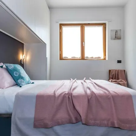 Altido For 4 With Terrace In A Quiet Residential Area * Milano