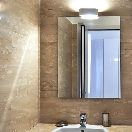 Bb ホテルズ アパートホテル ボッコーニ 4*