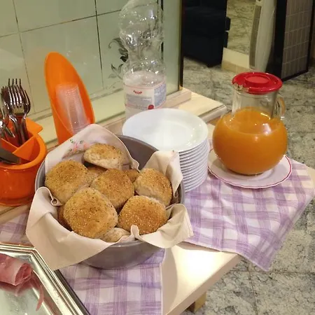 Vienna Szálloda Milánó