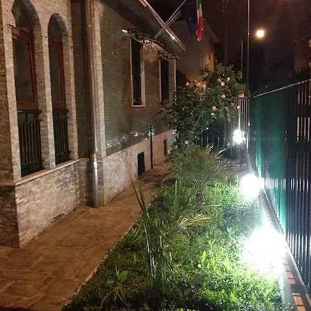 Milano B&B Panzió *