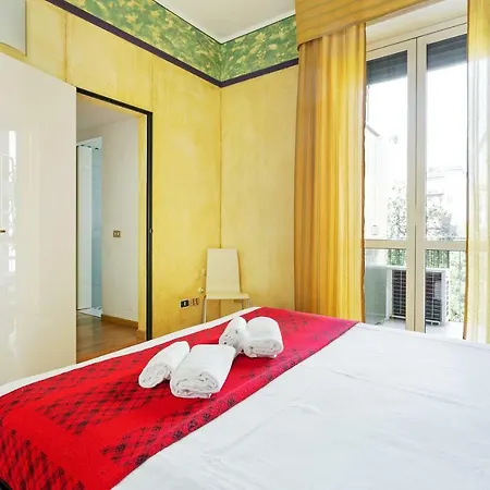 Moscova Balcony Flat Milan