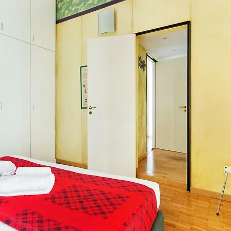Moscova Balcony Flat *