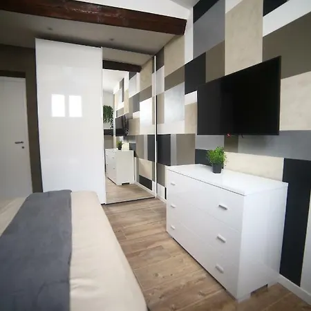 Garibaldi Fifty Attic Near Duomo Ξενοδοχείο Μιλάνο