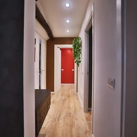 Garibaldi Fifty Attic Near Duomo Ξενοδοχείο