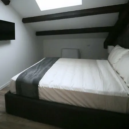 Moscova Attic Near Duomo アパート *