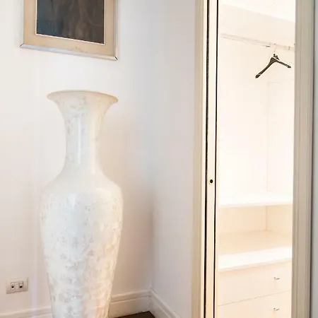 Apartamento Youhosty - Pisani Big 13 Milán