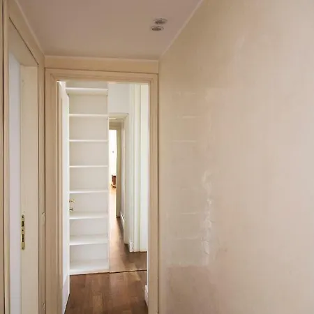 Apartamento Youhosty - Pisani Big 13 Milán